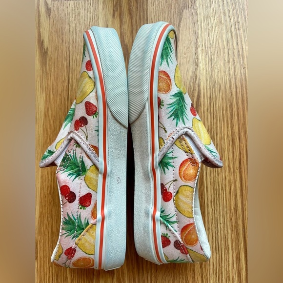 Vans Classic Slip On Sneakers Tropical Fruit Glitter Print Size 3 Big Kids - Picture 2 of 8